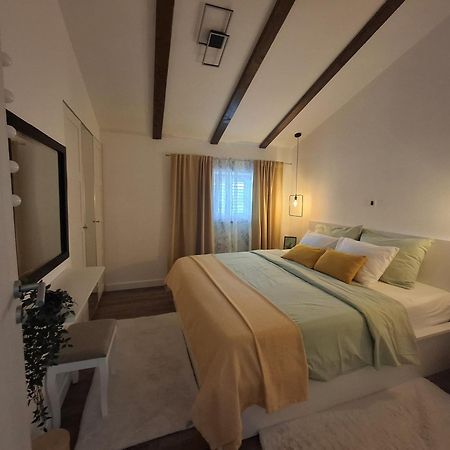 Apartman Pojine Gabonjin 외부 사진