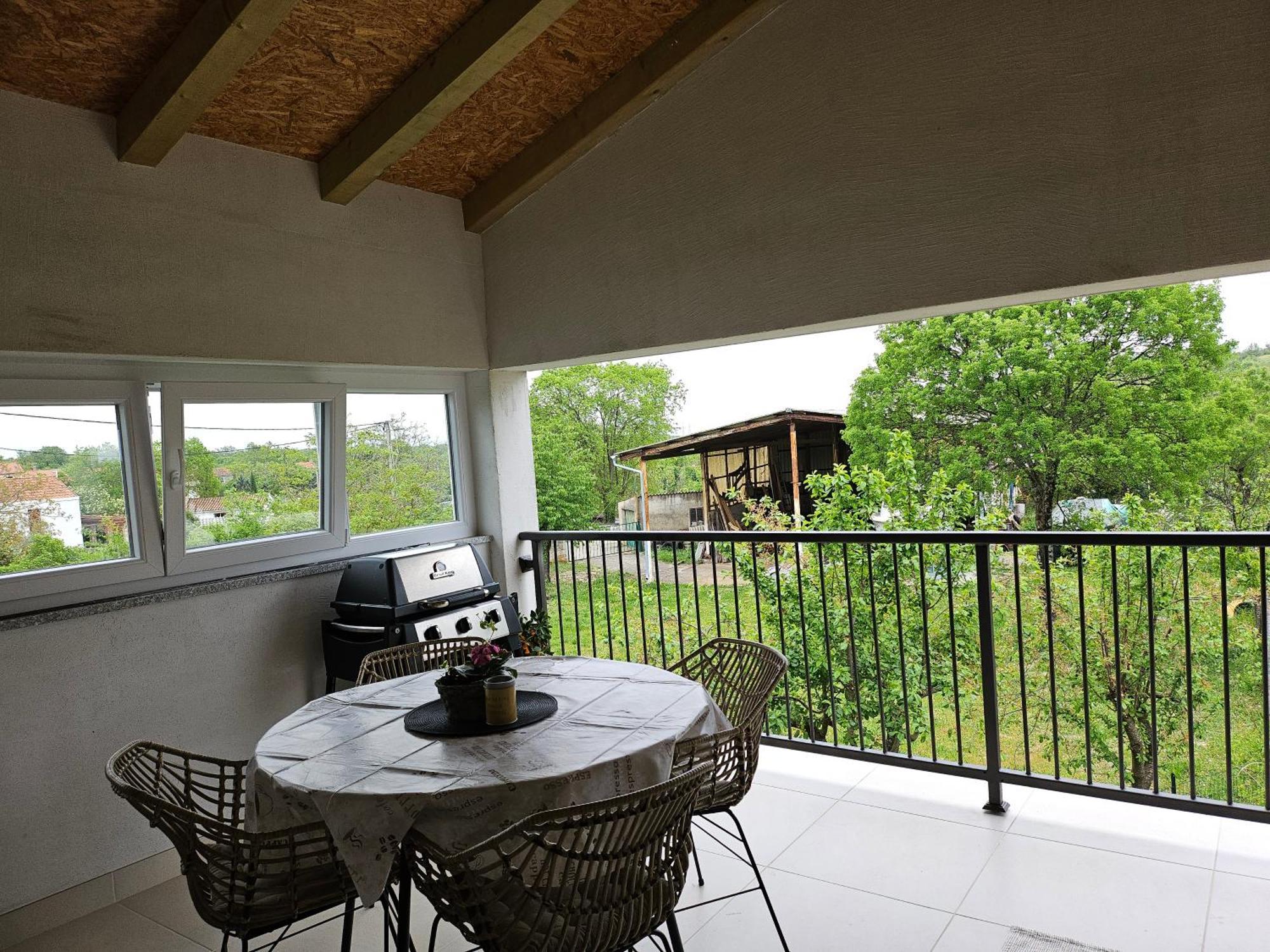 Apartman Pojine Gabonjin 외부 사진